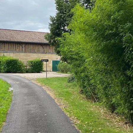 16 Chemin De Boisbelet Hébergement de vacances *